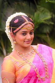 Priyamani in wedding dress,