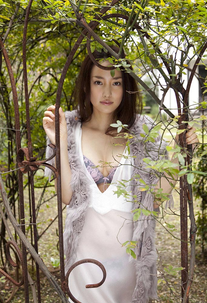 natsuko nagaike sexy bikini photos 01