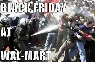 Black Friday at Walmart. Hilarious Black Friday Meme