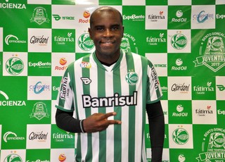Oficial: Juventude, se retira Hugo Oficial: Juventude, se retira Hugo