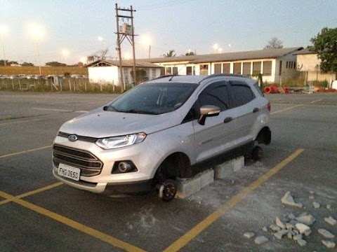 Família encontra carro três anos após estacioná-lo