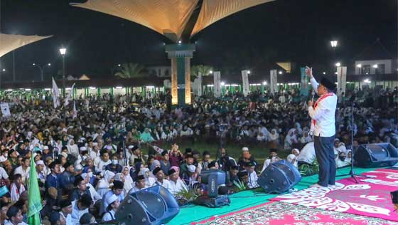 Maulidan Bersama Gus Muhaimin dan 100 Kiai di Masjid Agung Banten