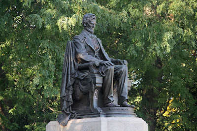 Sitting Lincoln - by Augustus Saint Gaudens