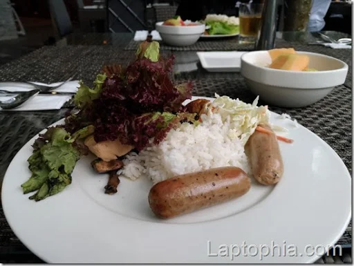 P_20160908_064247_vHDR_Auto