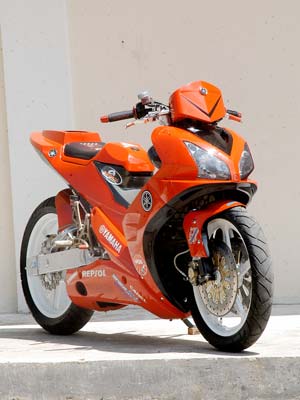 Jupiter MX Racing Pull Orange 2011 jupiter mx  new jupiter mx  jupiter mx 2011  yamaha new jupiter mx  harga jupiter mx 2011  jupiter mx 5 speed  yamaha jupiter mx 2011 top speed  jupiter mx injeksi  jupiter mx 2011 modified