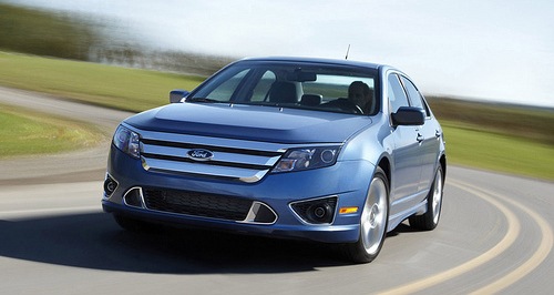 Car Overview: 2013 Ford Fusion