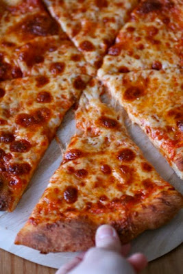 Thin Crust Pizza