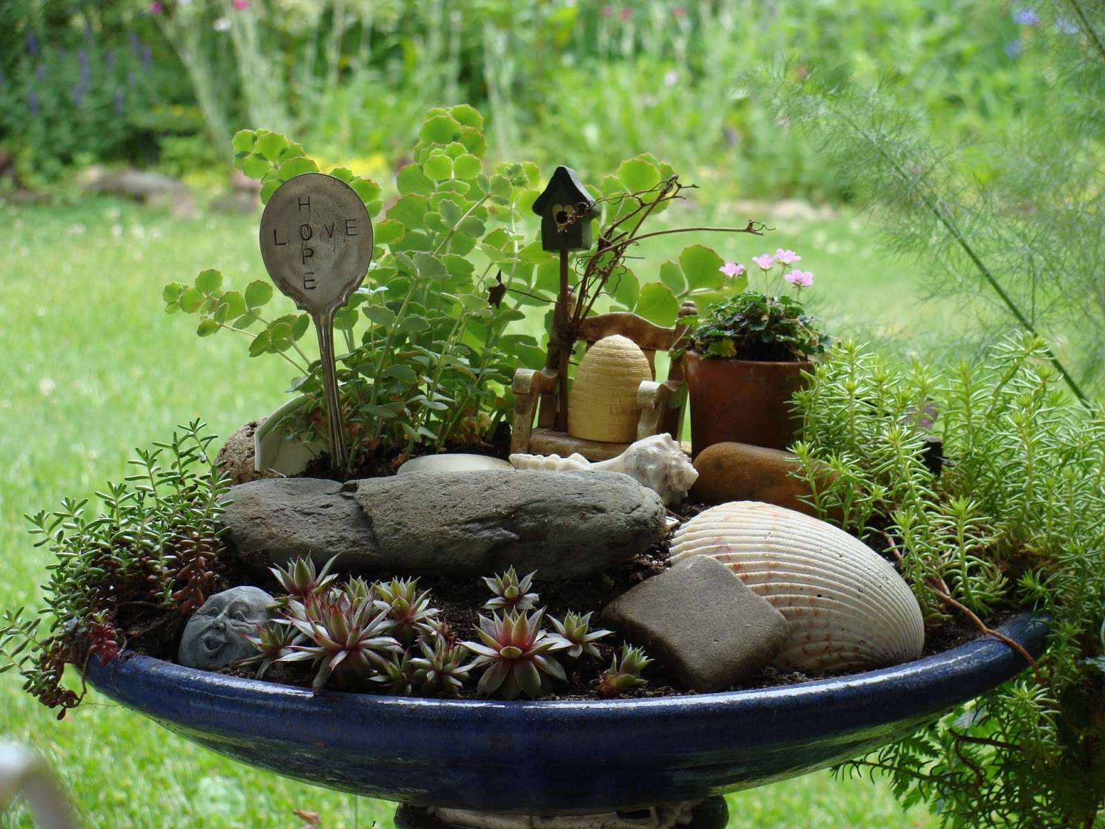 birdbath is the perfect place for your fairy garden.