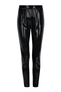 https://www.tally-weijl.com/fr_CH/knit-vinyl-leggings-hh-32-slepemoma-blk001.html