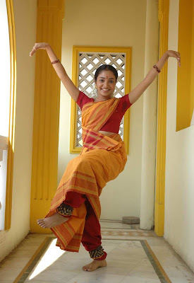 Tamil Actress Maya Unni in Orange Saree Photos