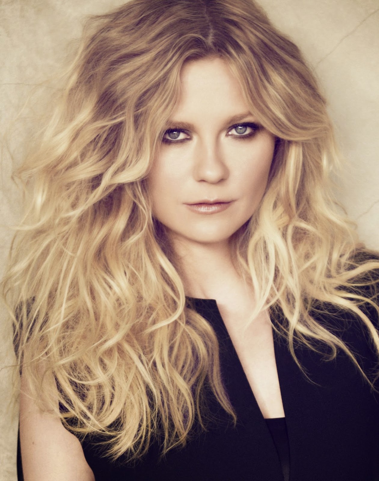 Kirsten Dunst HD Wallpapers Free Download