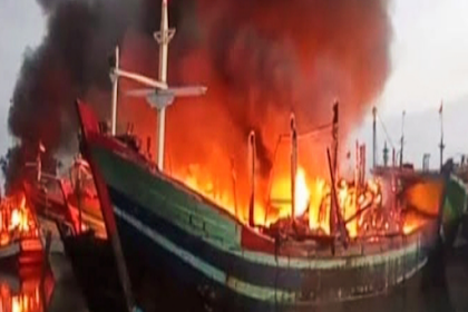 Kebakaran Kapal Nelayan Cilacap Menerpa 45 Kapal 1 Korban Dalam Penyelidikan Kepolisian 