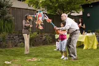 Sejarah Tradisi Permainan Pinata 