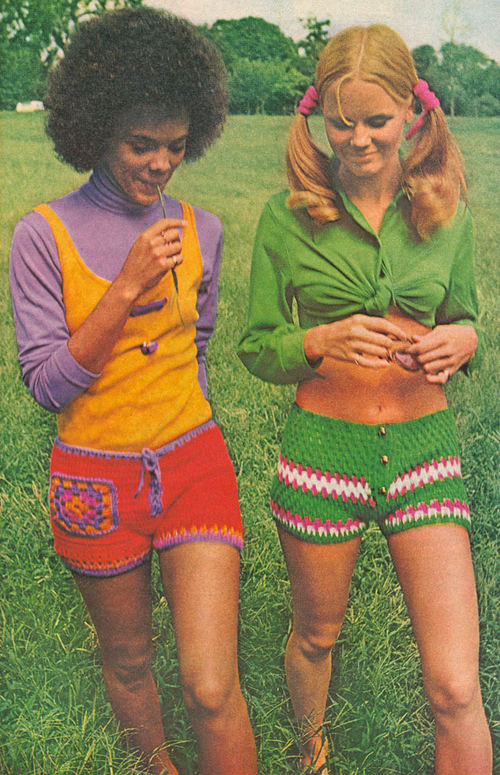Vintage 1970s Pattern – “Hot Pants” & Skirt - Bust: 38” (96.5cm) :  Amazon.com.au: Home