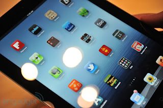 gambar ipad 3, harga dan spesifikasi tablet apple ipad 3, resolusio layar ipad terbaru 2012, kapasitas memori dan harga ipad baru