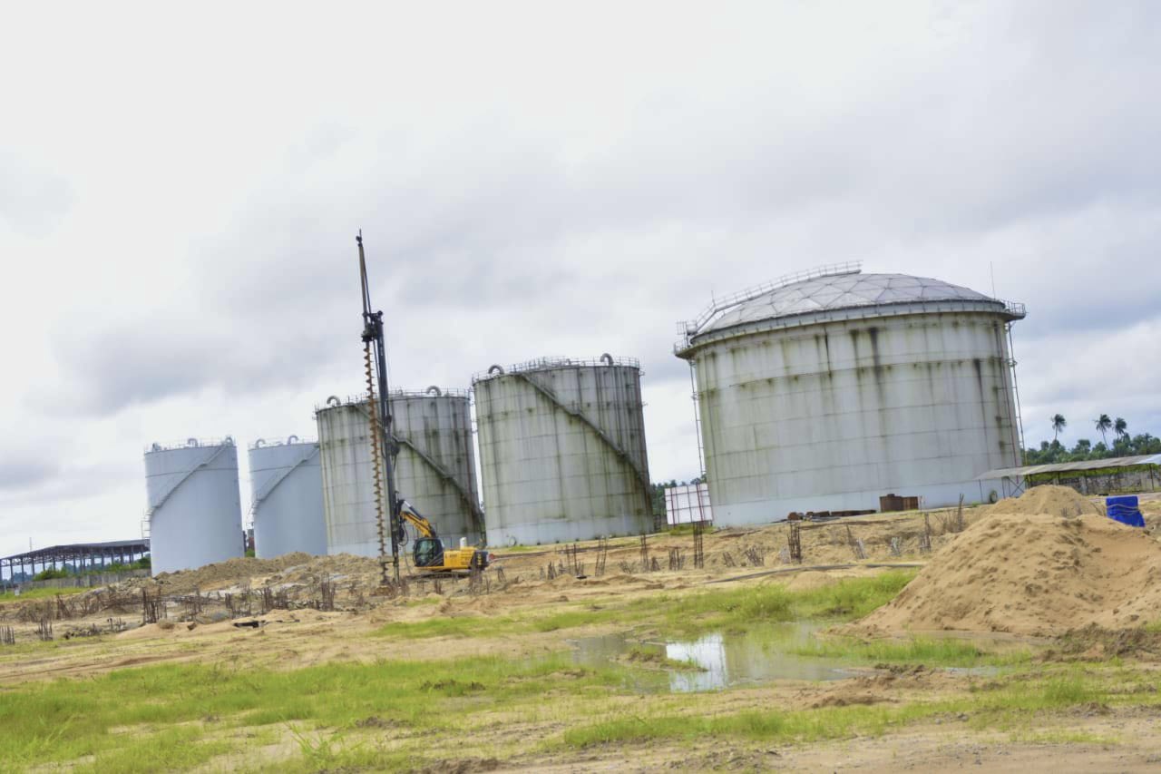 Governor of Bayelsa State, Duoye Diri, visit facilities at the Azikel Refinery still under construction