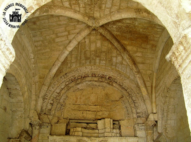 SAINT-PAUL-TROIS-CHATEAUX (26) - Cathédrale Notre-Dame (XIIe siècle)