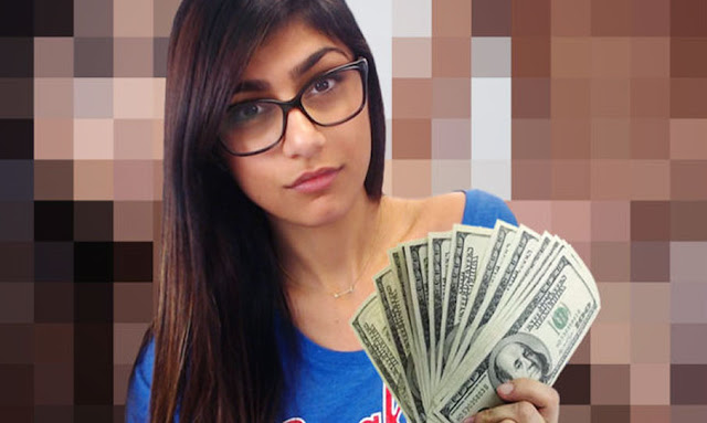 Mia Khalifa Is Auctioning Her Glasses and Retainer to Collect Donations for Lebanon