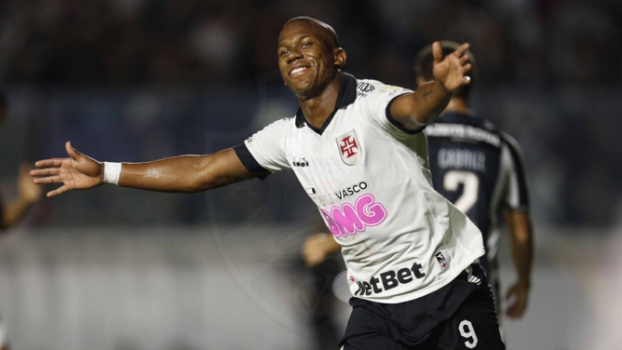 Vasco vence o Botafogo com golaço de Lucas Ribamar