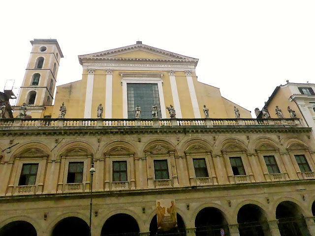 Basilica dei Santissimi apostoli-roma