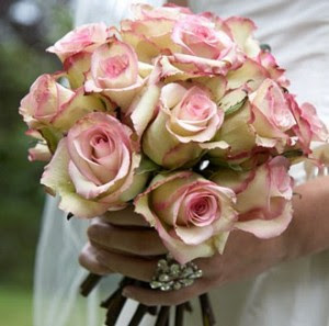 wedding flowers with roses