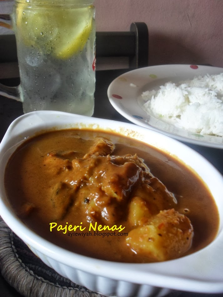 :: Seindah Bicara Sesedap Rasa ::: Pajeri Nenas Menu Musim 
