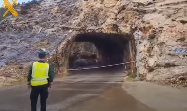 Beceite queda incomunicado caída rocas en el túnel de entrada a la localidad