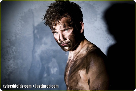 allan-hyde-shirtless-godric-true-blood-01