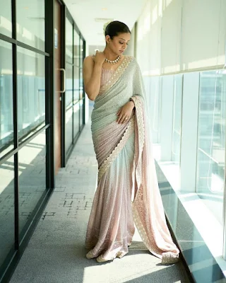Actress Priyamani new looks in beautiful saree pics