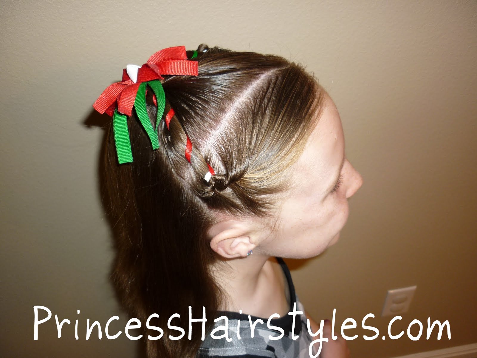Christmas Hairstyle - Easy  Hairstyles For Girls 