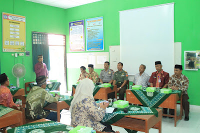 Kapolsek Pajangan Hadriri Launching dan Workshop Sekolah Unggulan SD Sendangsari Pajangan Bantul