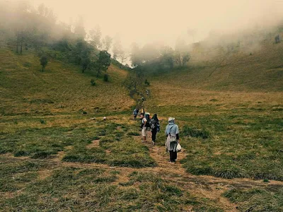 gunung tertinggi jawa gunung semeru