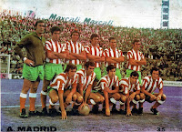 ATLÉTICO DE MADRID. Temporada 1970-71. Rodri, Melo, Ovejero, Jayo, Calleja, Adelardo. Ufarte, Luis, Garate, Irureta y Salcedo. R. C. D. ESPAÑOL DE BARCELONA 0 CLUB ATLÉTICO DE MADRID 0. 25/10/1970. Campeonato de Liga de 1ª División, jornada 7. Barcelona, estadio de Sarriá. GOLES: no hubo.