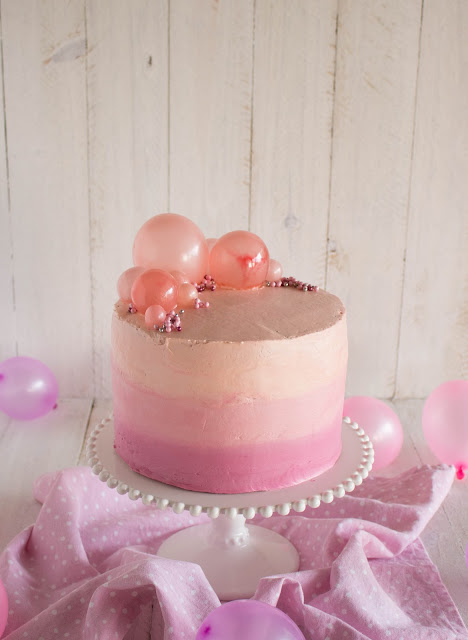 Cassie Cakes Pink Bubble Strawberry Butter Cake