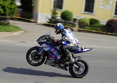 www.300zatacek.cz Jonathan Goetschy Yamaha YAM74