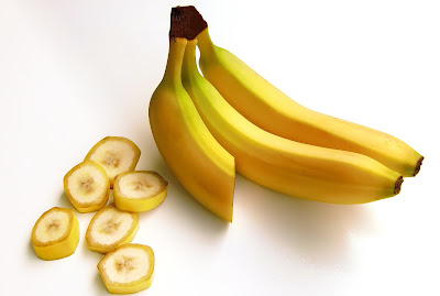 Bananas. banana slices. healthy food, carbohydrates