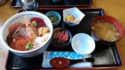 自分の特選海鮮丼