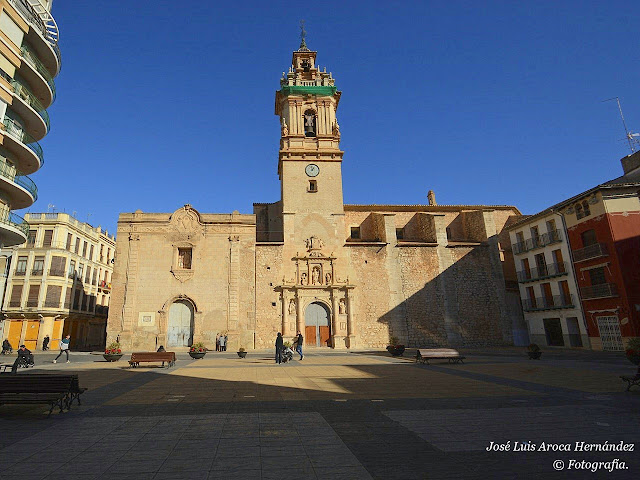 Basílica de San Jaime Apóstol. Plaza Mayor.