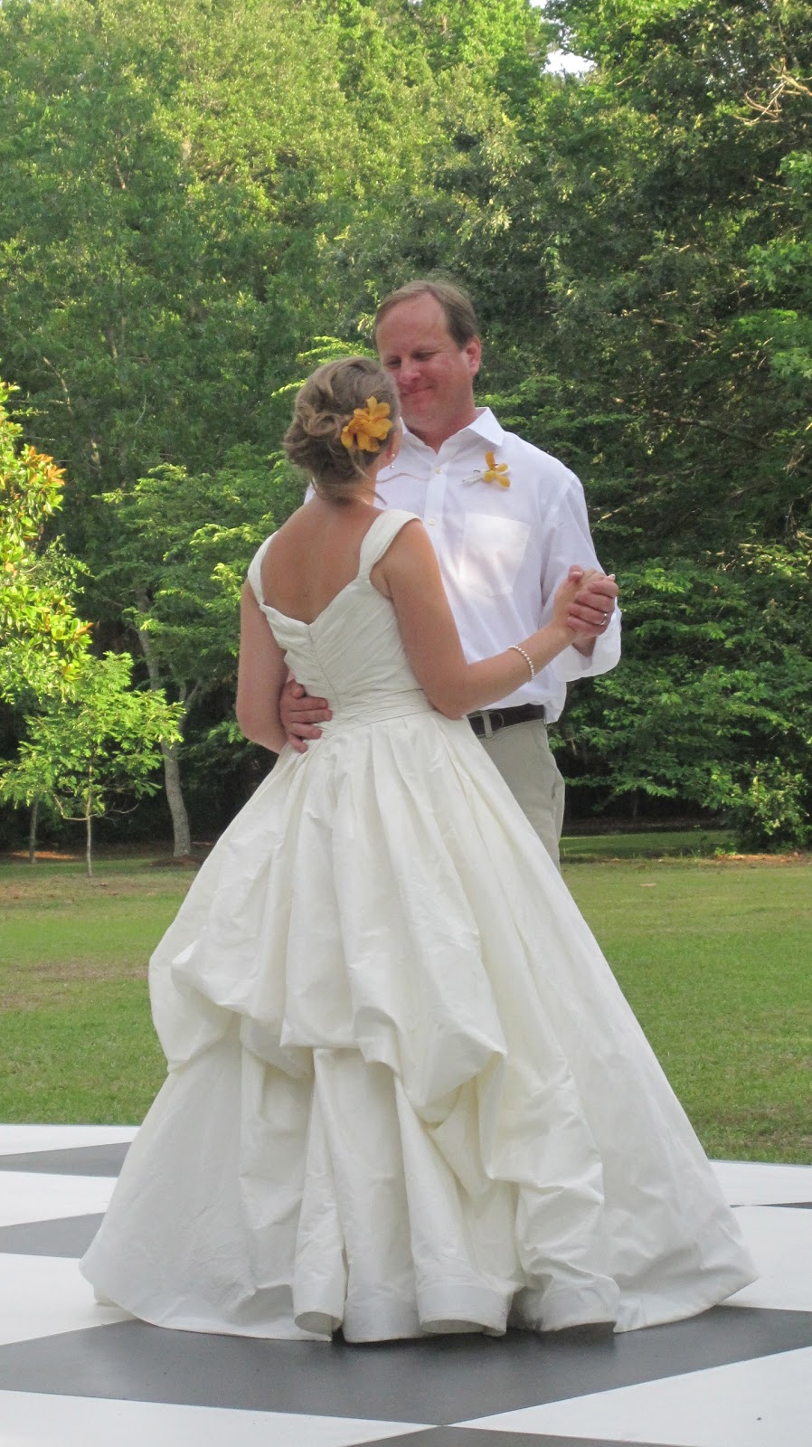 poofy wedding dresses