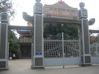 Tịnh xá Trung tâm.