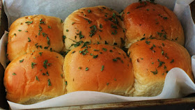 the recipe card for sweet potato rolls