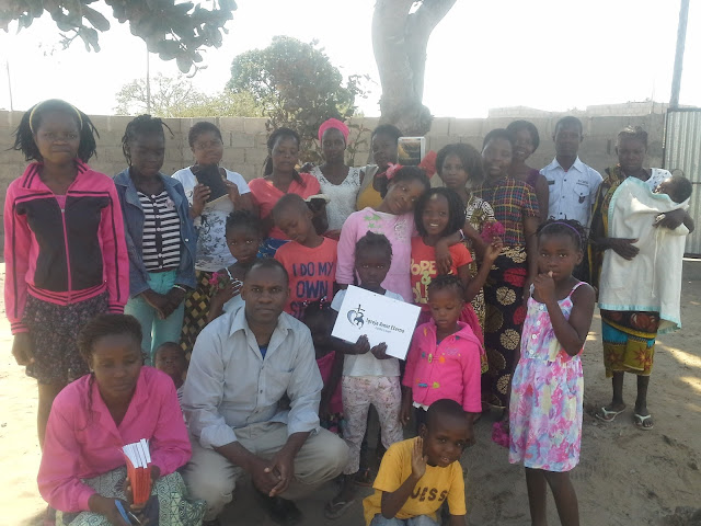 Foto de Familia da Igreja Amor Eterno Maputo