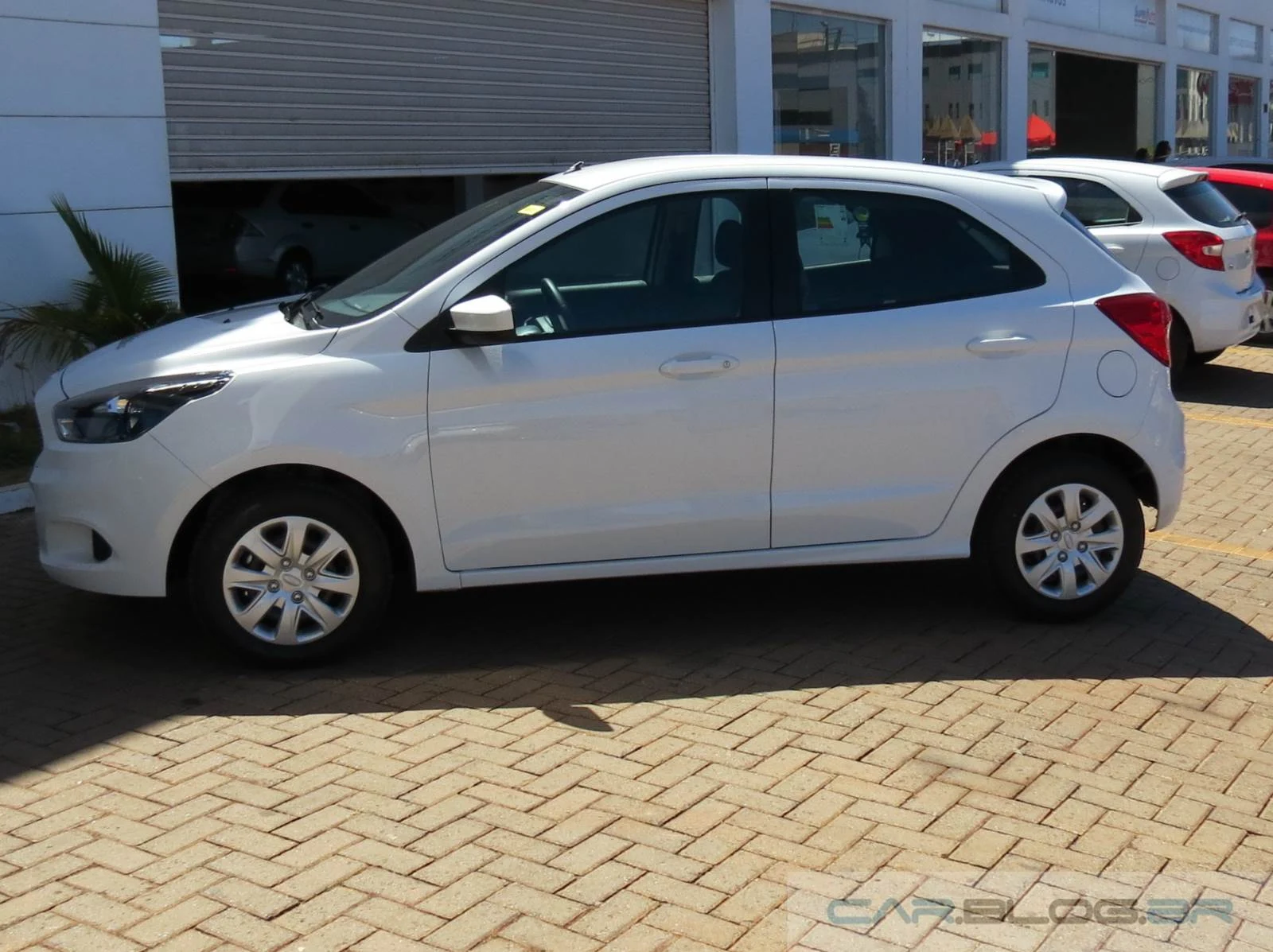 novo Ford KA 2015