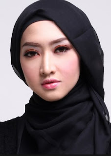 model hijab wanita karier
