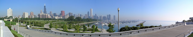 Chicago Skyline With Grant Park In Foreground