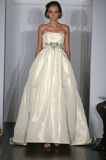 Fall white wedding gowns 2010 perfect strapless gown styles wedding dress 