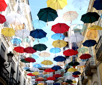 La calle de los paraguas en Alicante, España. - Umbrella's Street at Alicante, Spain-calle-de-los-paraguas-españa-png