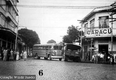 Foto antiga de Santos por volta de 1956 - arquivo Policia Civil coleção de Waldir Rueda