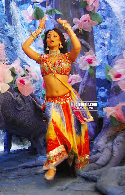 Shriya Saran  Hot Latest Photo Gallery Telugu Spicy Movie 