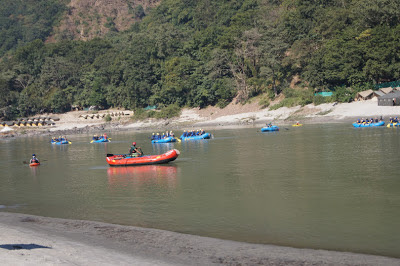 Traveling solo was a dream since a long fourth dimension IndiaTravel; Camping together with Rafting inward Rishikesh: Solitude yesteryear the Ganges. 